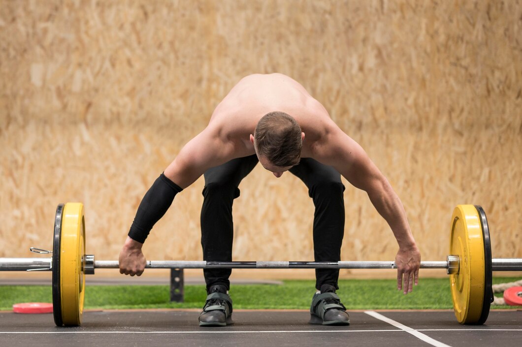 man-training-with-weights_23-2148603842.jpg
